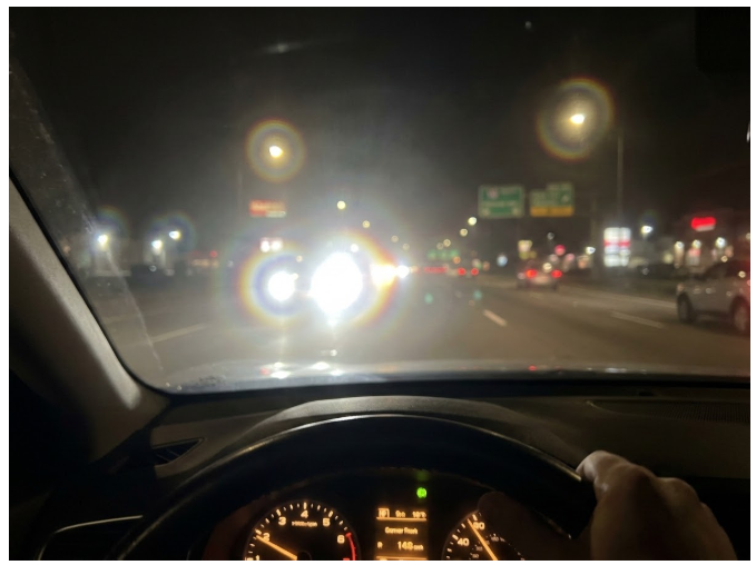 10 Early Signs of Cataract You Should Not Ignore “Difficulty seeing at night and glare from headlights as cataract symptoms”